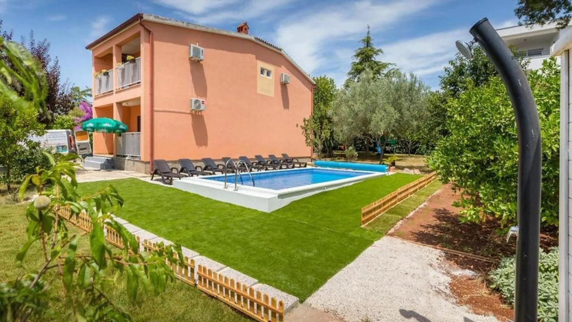 Family Frendly Holiday Home With Pool Fazana Croatia
